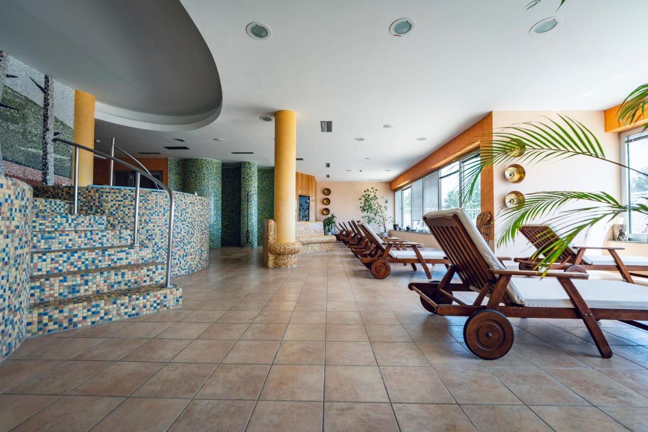 Pohorje Village Wellbeing Resort - Wellness & Spa Hotel Bolfenk Марібор Екстер'єр фото