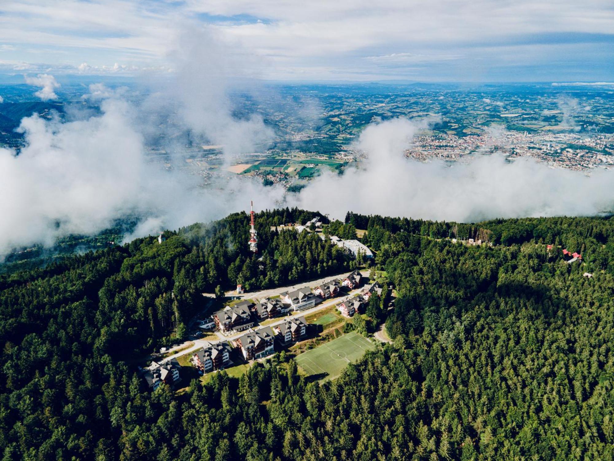 Pohorje Village Wellbeing Resort - Wellness & Spa Hotel Bolfenk Марібор Екстер'єр фото