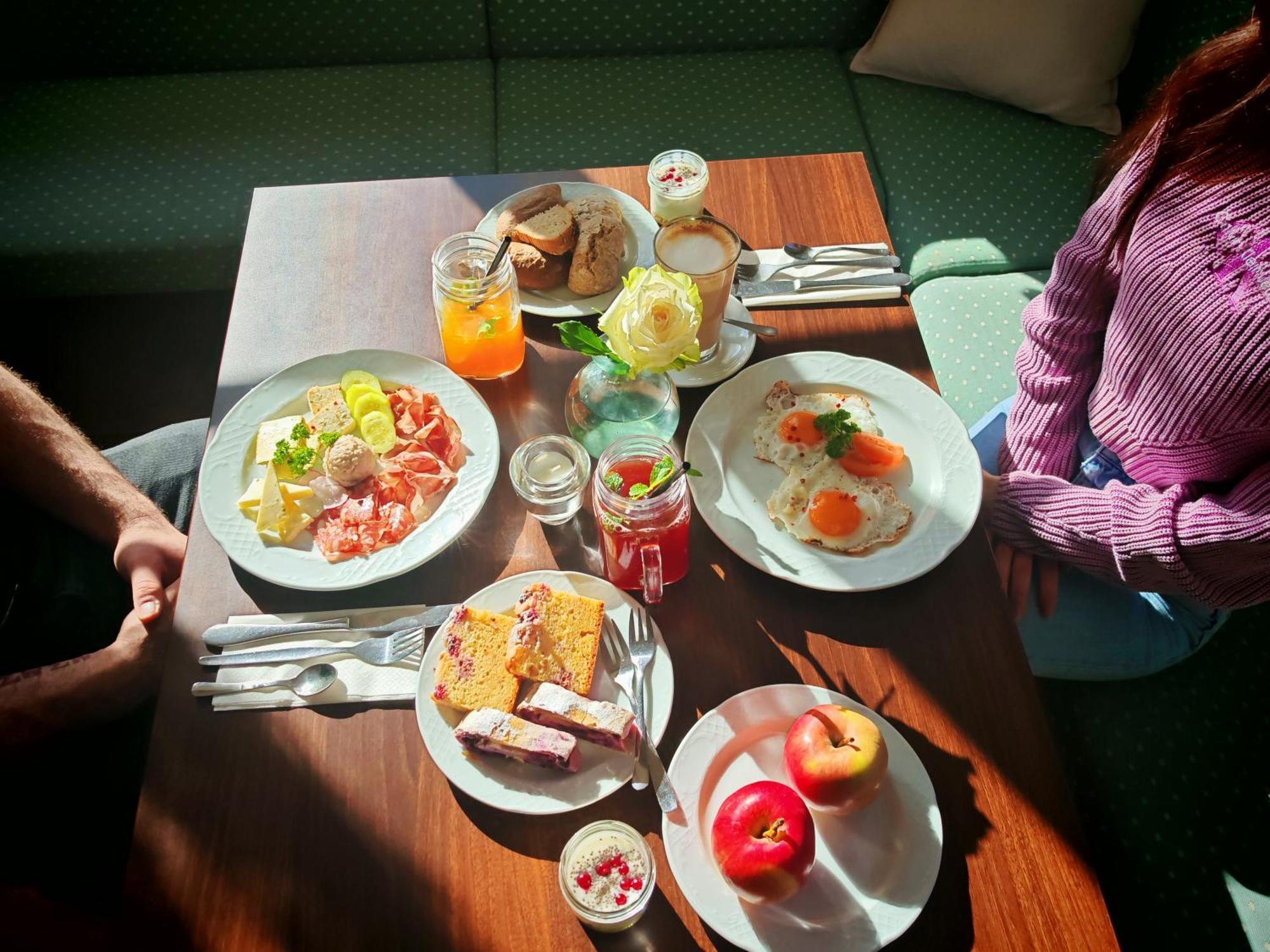 Pohorje Village Wellbeing Resort - Wellness & Spa Hotel Bolfenk Марібор Екстер'єр фото
